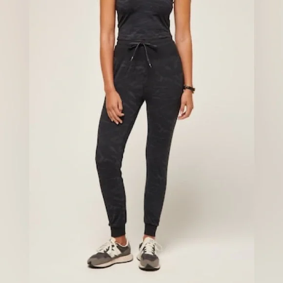 Travis Matthew Long Lunch Jogger Black Large - Picture 1 of 11